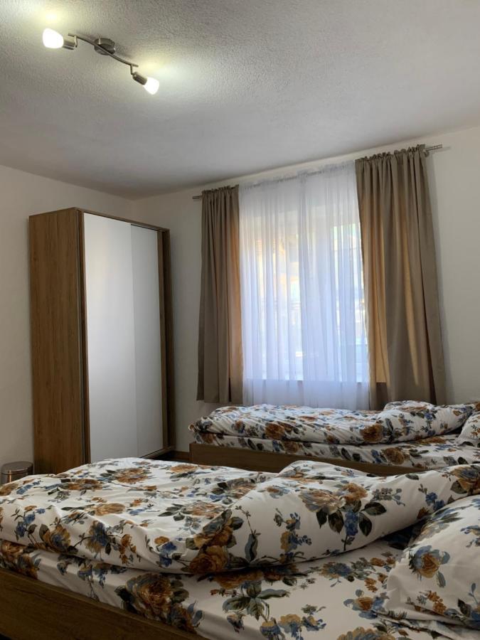 Lejla'S Guesthouse Gusinje Buitenkant foto